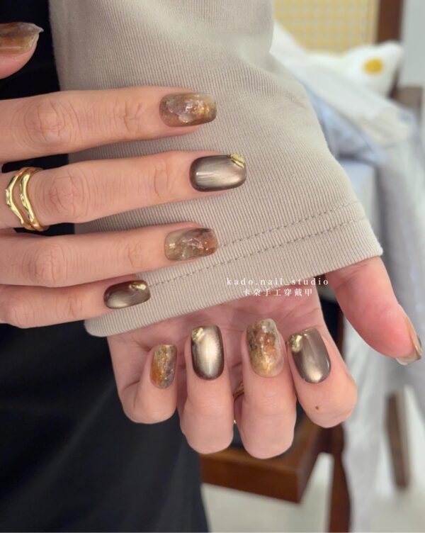 琥珀鎏金 Gilded Amber