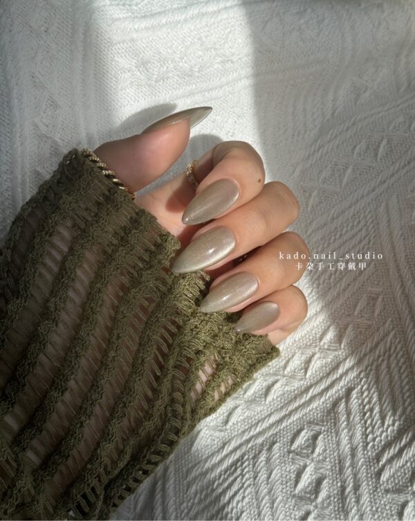 白月光 Pale Moonlight