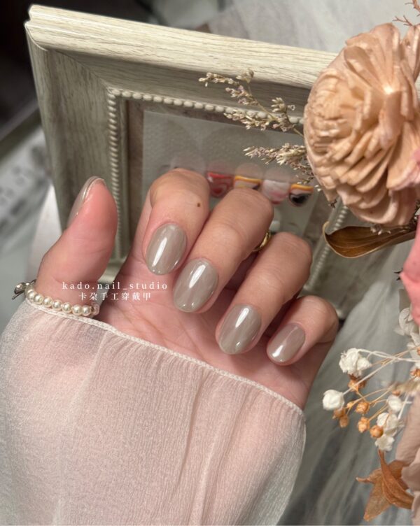 雲雨灰 Cloud Mist Grey